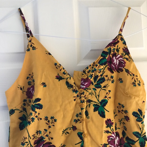 NWT Francesca’s Merigold Floral Dress - Picture 3 of 5